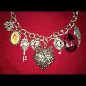 Chunky Charm Necklace Heart Cameo